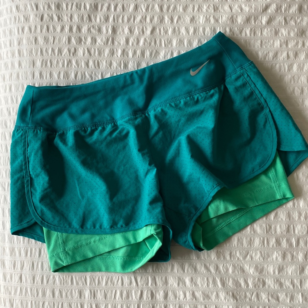 Nike | 2 in 1 Running Shorts | S